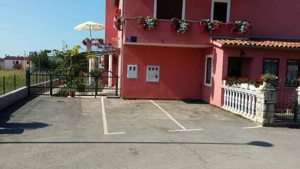 Apartments Dragica Poreč Exterior foto